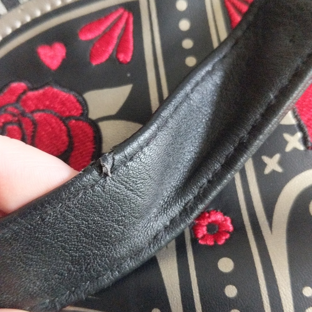 EUC Star Wars Darth Vader Loungefly Crossbody Bag - Picture 6 of 7